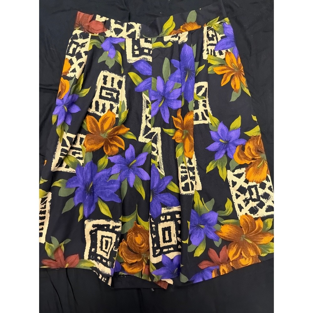 Cristin Stevens Vintage Floral Geometric Pleated Shorts small